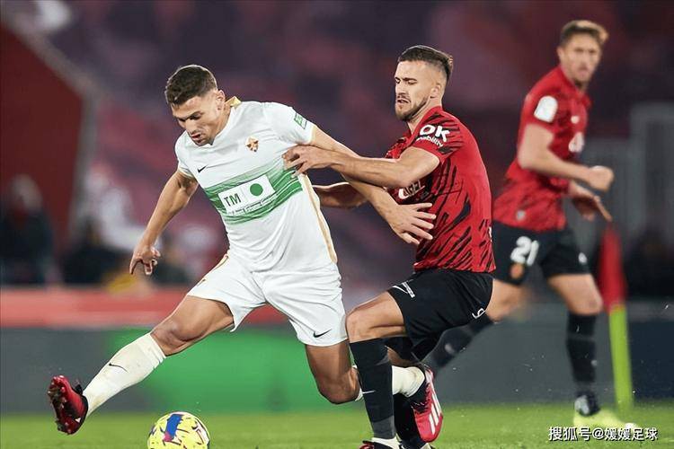 九游体育-荷甲集结日再迎强敌；皇家马德里回应争议；主帅态度：气氛紧张；阵容厚度经受考验-九游体育